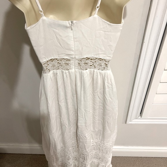 White maxi dress - Picture 2 of 2